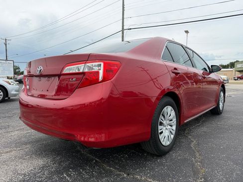 Used 2012 Toyota Camry LE FWD image 5