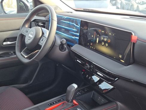 New 2026 Nissan Kicks SR w/ Cold Weather Package image 10