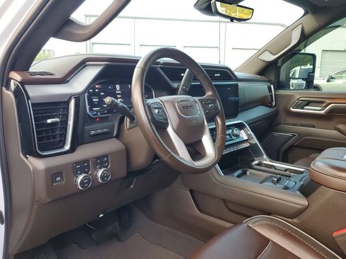Used 2024 GMC Sierra 3500 Denali w/ Denali Reserve Package AWD/4WD image 20