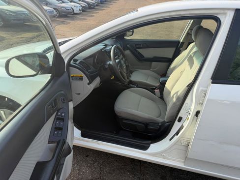 Used 2012 Kia Forte EX image 13