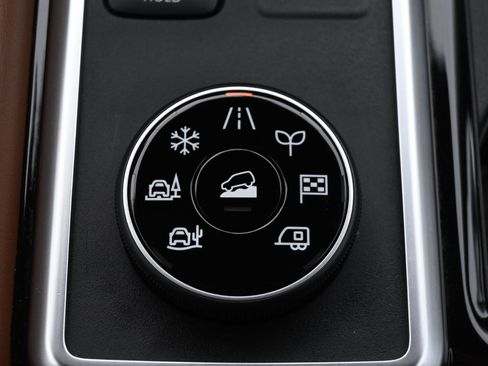 Used 2023 Nissan Pathfinder Platinum w/ Cargo Package AWD/4WD image 32