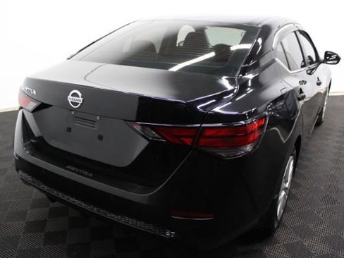 Used 2022 Nissan Sentra S w/ Trunk Package image 6