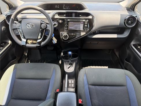 Used 2018 Toyota Prius C Two FWD image 11