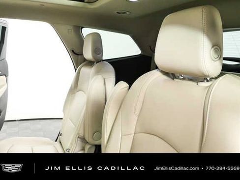 Used 2018 Buick Enclave Premium w/ Experience Buick Package FWD image 20