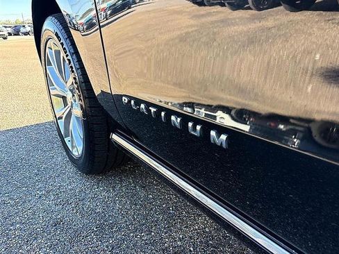 Used 2018 Ford Expedition Max Platinum image 16