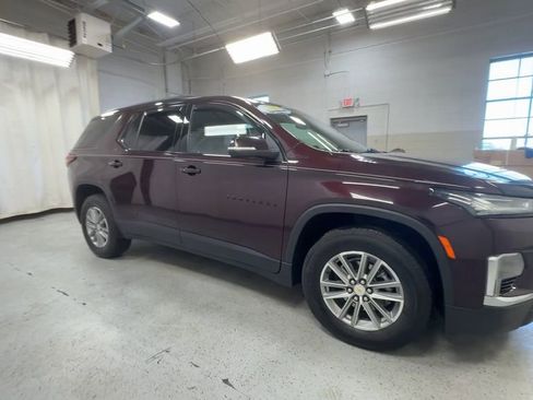 Certified 2023 Chevrolet Traverse LT image 3