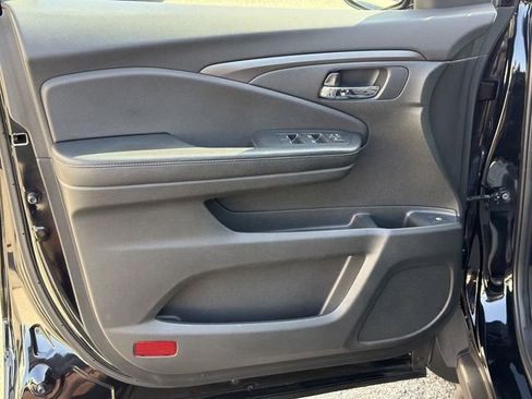 Used 2017 Honda Ridgeline Sport image 20