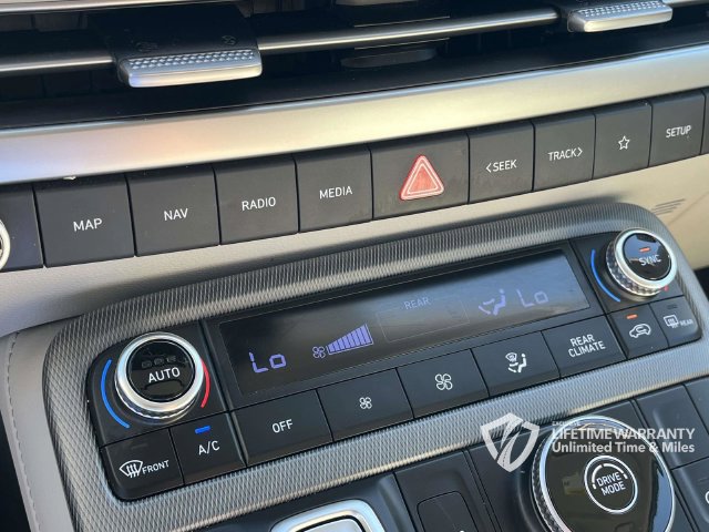 Used 2024 Hyundai Palisade Limited FWD image 41