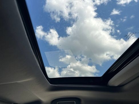 Used 2017 Honda Pilot EX-L image 12