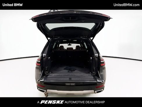 Used 2026 BMW X7 xDrive40i w/ Executive Package image 14