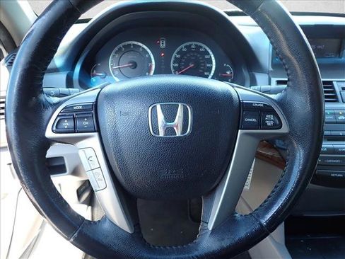 Used 2011 Honda Accord EX-L image 9