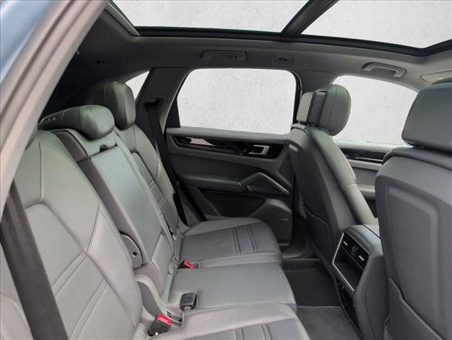 Used 2019 Porsche Cayenne AWD/4WD image 22