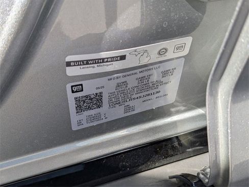 Certified 2025 Chevrolet Traverse RS w/ LPO, Floor Liner Package image 17