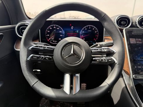 Used 2026 Mercedes-Benz GLC 300 4MATIC image 15