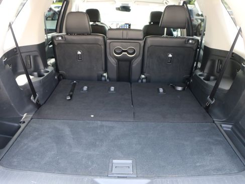 Used 2025 Honda Pilot EX-L image 35