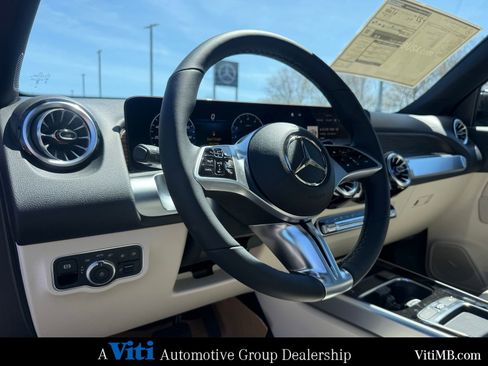 New 2026 Mercedes-Benz GLB 250 4MATIC image 12