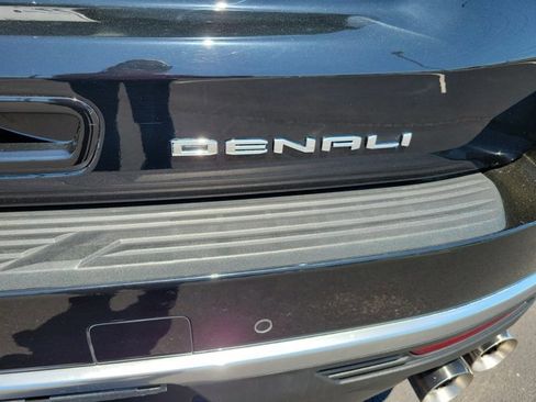 Used 2021 GMC Yukon XL Denali image 34