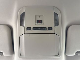 Used 2024 Toyota Highlander LE video 3