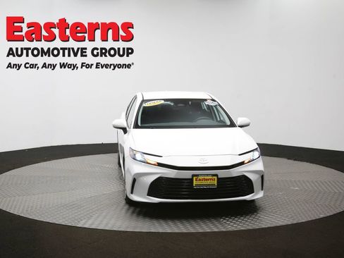 Used 2025 Toyota Camry LE FWD image 52