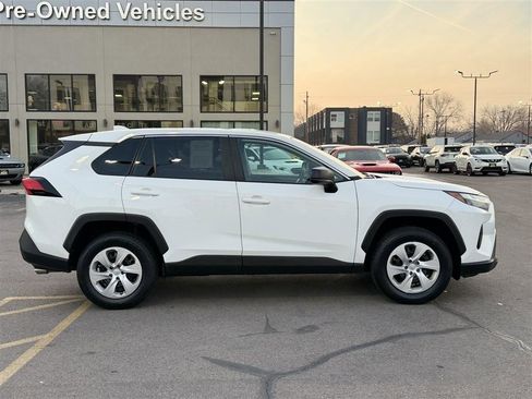 Used 2024 Toyota RAV4 LE AWD/4WD image 8