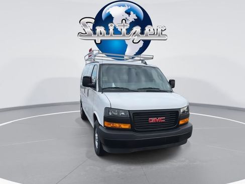 New 2025 GMC Savana 3500 w/ Driver Convenience Package RWD image 3
