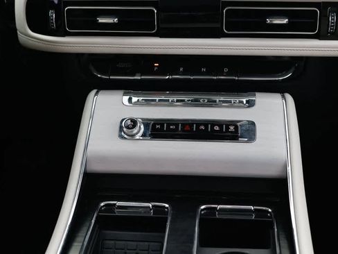 Used 2025 Lincoln Aviator Reserve w/ Equipment Group 201A image 23