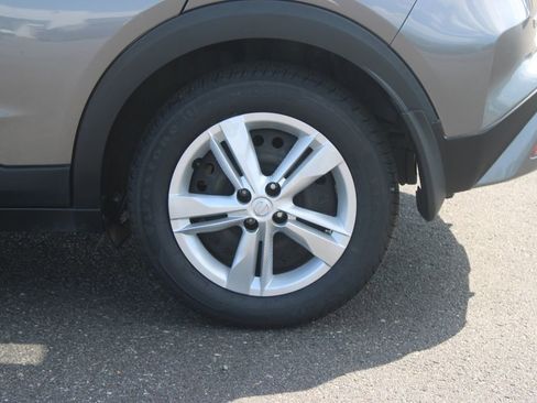 Used 2021 Nissan Kicks S FWD image 16