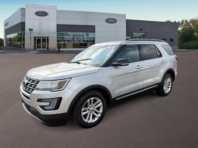 Used 2017 Ford Explorer XLT w/ Equipment Group 202A