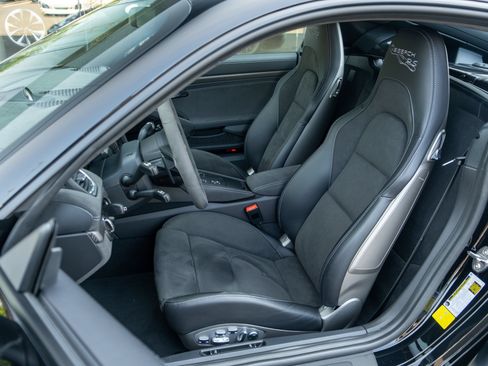 Certified 2024 Porsche 718 Cayman GT4 RS RWD image 5