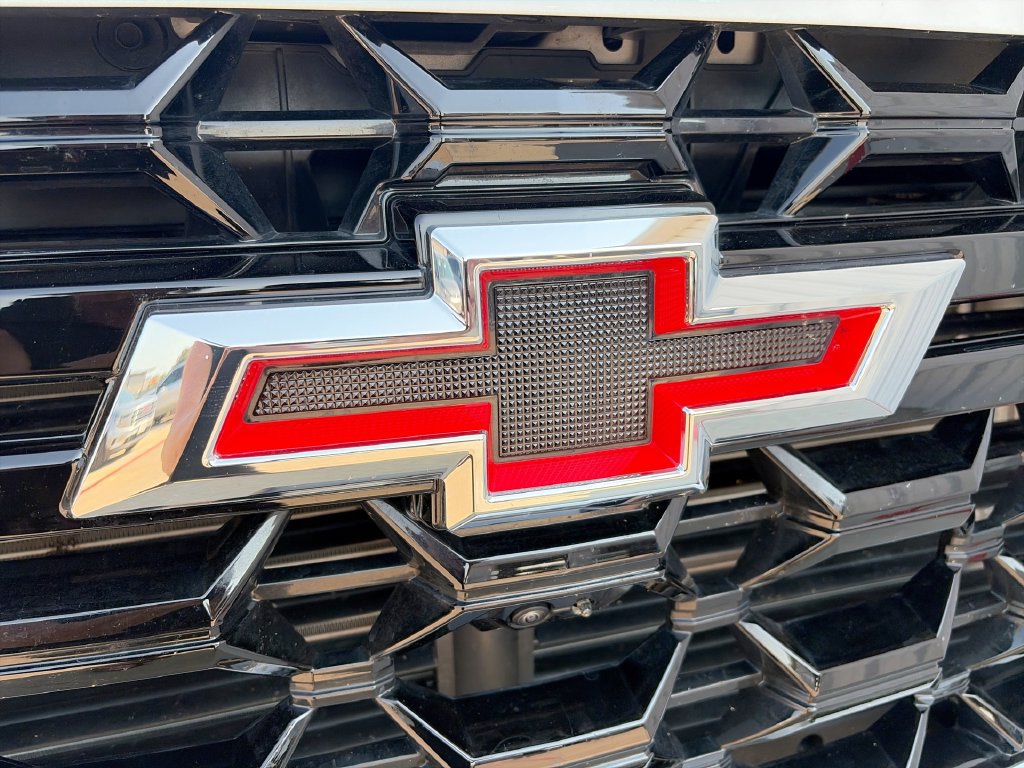 Certified 2026 Chevrolet Silverado 2500 ZR2 AWD/4WD image 33