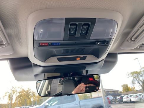 Used 2025 Subaru Crosstrek 2.5i Limited w/ Popular Package #3A image 17