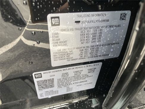 New 2026 GMC Sierra 1500 AT4X AWD/4WD image 36