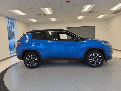 Used 2024 Jeep Compass Limited image 56