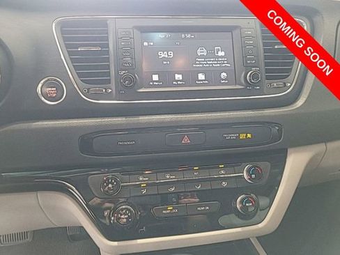 Used 2020 Kia Sedona EX FWD image 8