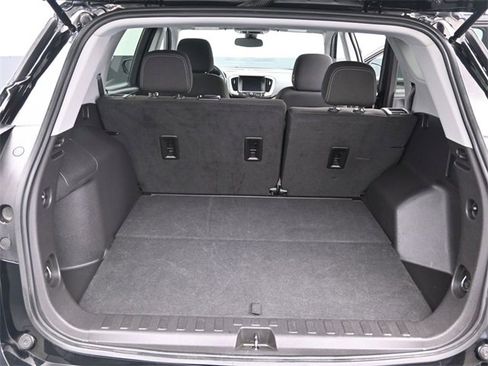 Used 2024 GMC Terrain SLE image 12