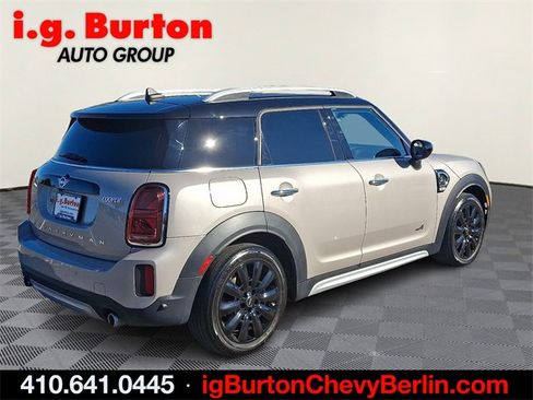 Used 2024 MINI Cooper Countryman S w/ Signature Upholstery Package image 6