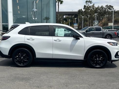 Used 2024 Honda HR-V Sport image 2