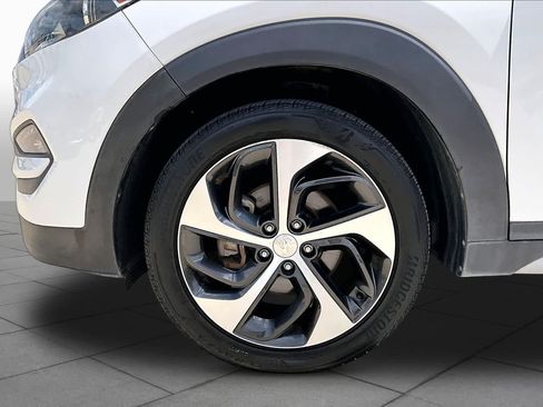 Used 2017 Hyundai Tucson Sport FWD image 11
