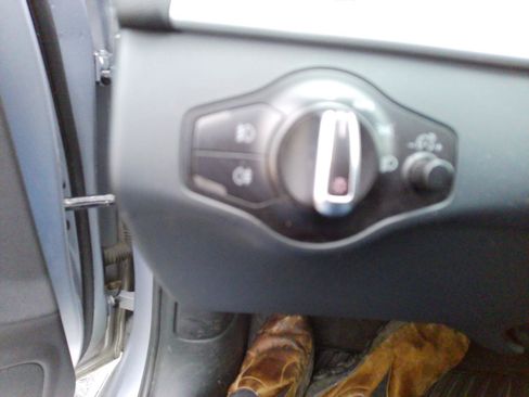 Used 2015 Audi A4 Premium Plus w/ Technology Package image 21