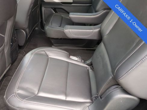 Used 2024 Ford Explorer XLT w/ Equipment Group 202A image 24