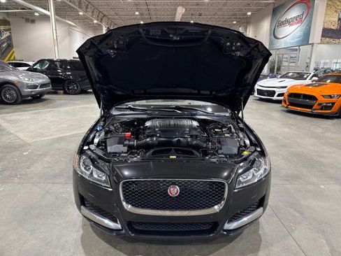 Used 2016 Jaguar XF Prestige image 17