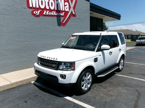Used 2016 Land Rover LR4 HSE AWD/4WD image 2