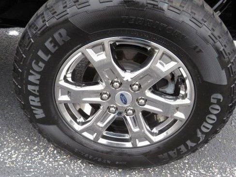 Used 2022 Ford F150 Lariat image 30