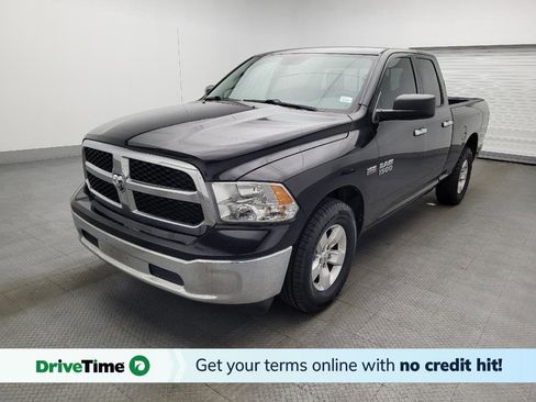 Used 2017 RAM 1500 Classic SLT image 1