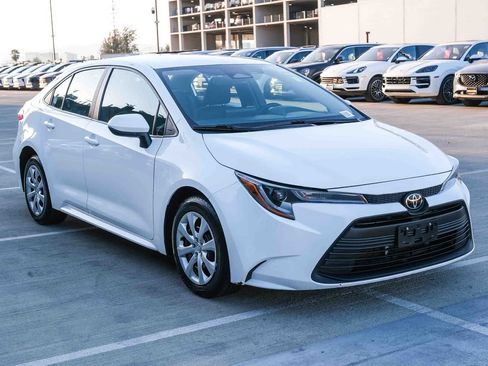 Certified 2024 Toyota Corolla LE FWD image 3
