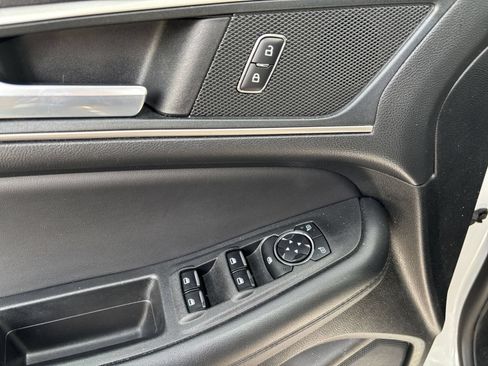 Used 2024 Ford Edge SEL AWD/4WD image 17
