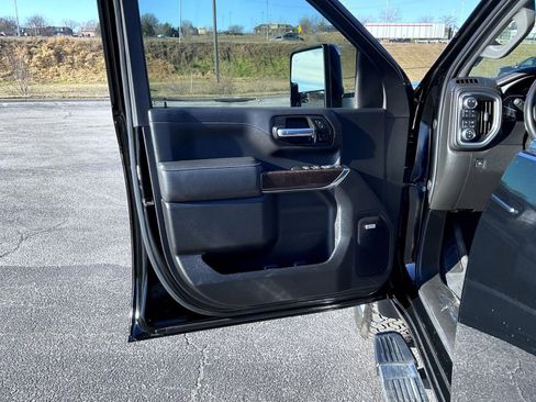 Certified 2021 GMC Sierra 3500 Denali image 12