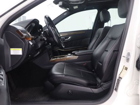 Used 2010 Mercedes-Benz E 350 4MATIC Sedan image 13