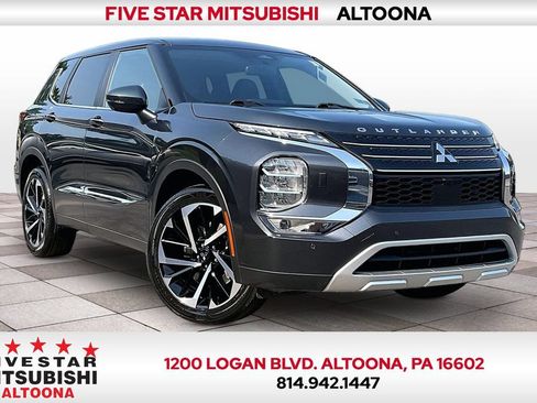 Used 2024 Mitsubishi Outlander SE AWD/4WD image 1