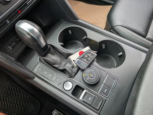 Used 2021 Volkswagen Atlas SE image 31